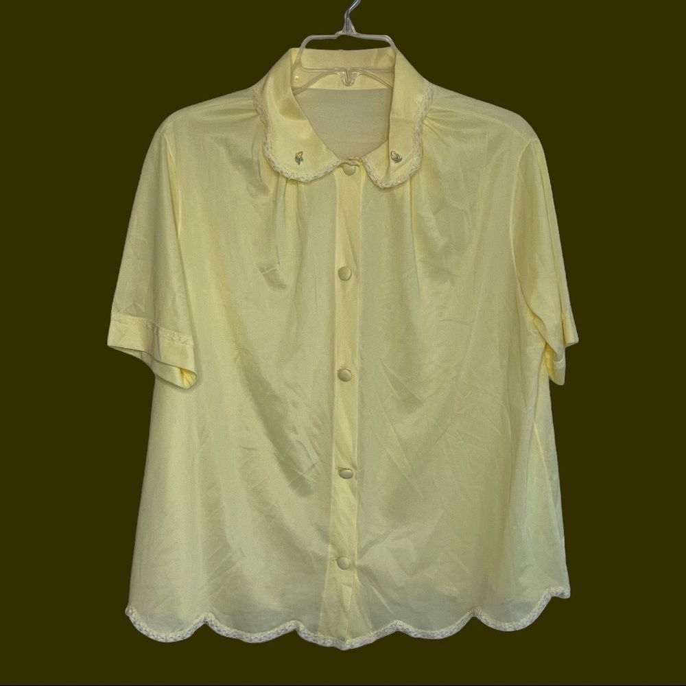 Vintage Henson Kickernick Lace Accent Button Front Pajama Top